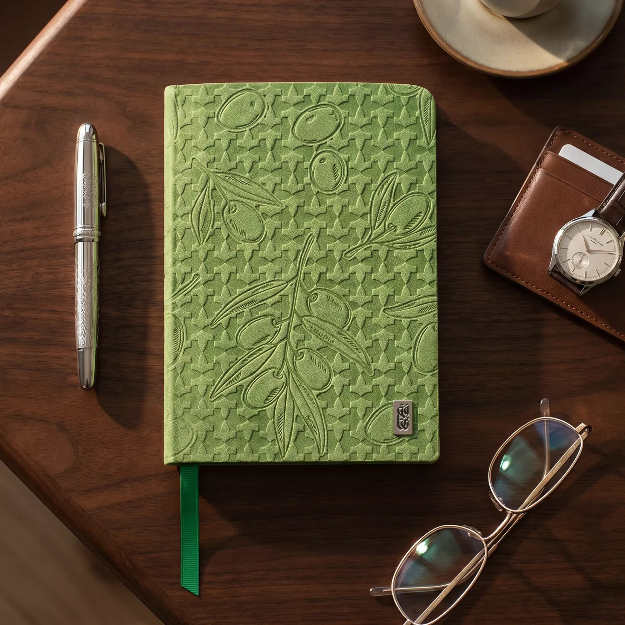 What's the 5° Curved Edge on Takafa Notebooks? Design That Actually Improves Writing